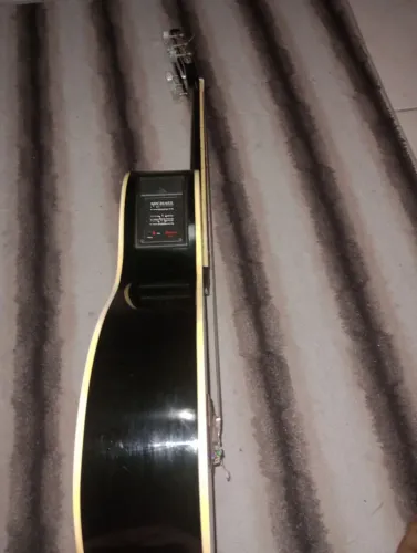Vendo violão michael