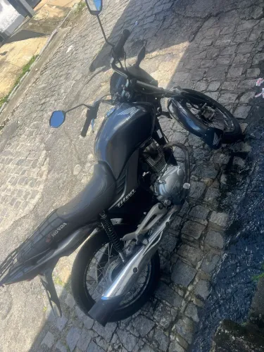 TITAN 2012 COM FRENTE DE 24 ADPTADA COM TRAVA