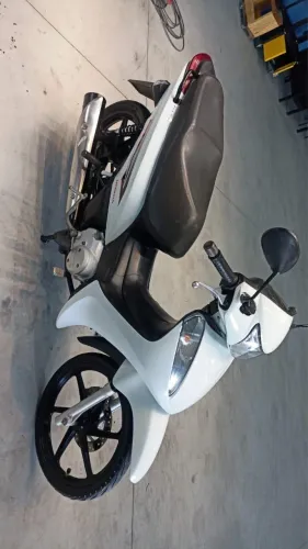 Vendo Honda biz 