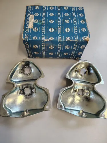 Lanterna traseira / Soquete - Fuscão - Fusca 1300L - Originais Novos VW