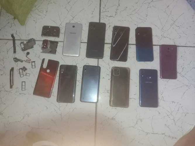 Vendo lots de celular a NEGOCIAR 