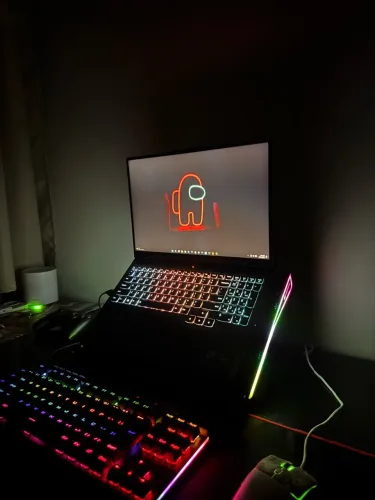 Legion Pro 5 (16IRX8) - troco em PC gamer