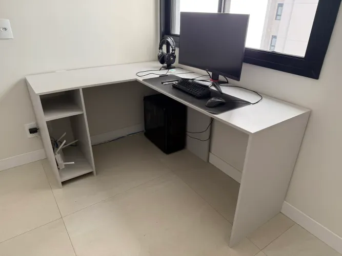 Mesa de canto em L