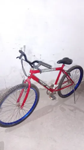 Vendo bicicleta em perfeito estado de uso zap *10