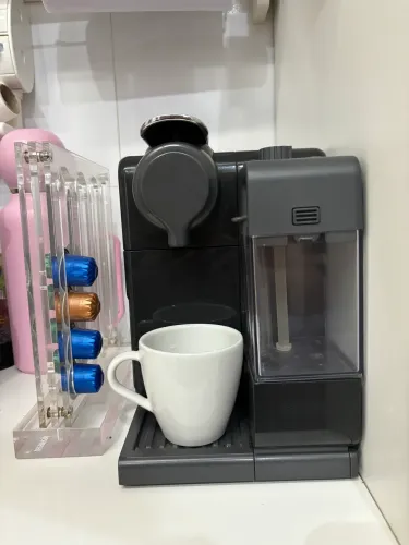 Cafeteira Nespresso Latissima