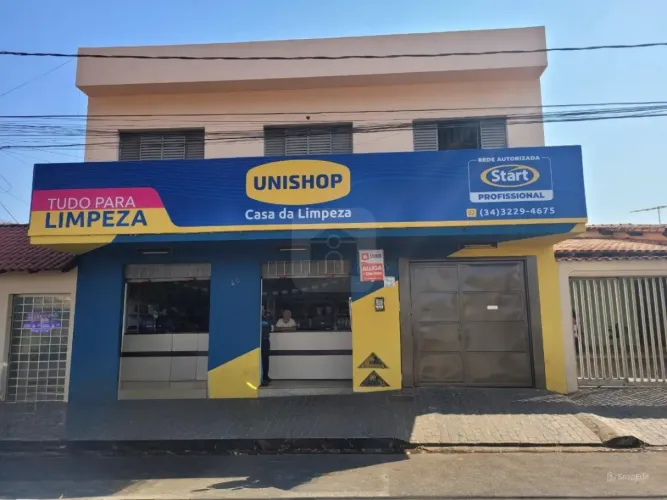 Casa com 120m² para locação no bairro Presidente Roosevelt