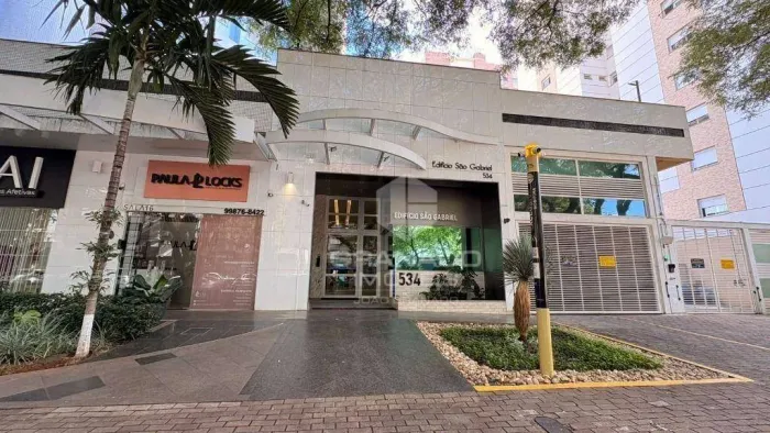 Apartamento com 2 dormitórios à venda, 72 m² por R$ 710.000,00 - Zona 07 - Maringá/PR