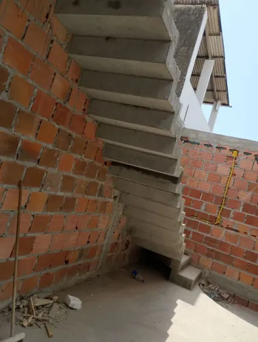 Escadas de todos os modelos 