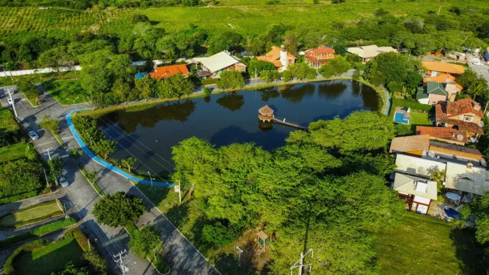 Lotes em Condomínio Fechado - A partir de 450m² - As margens de BR 232