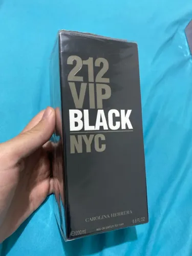 212 vip black EDP lacrado