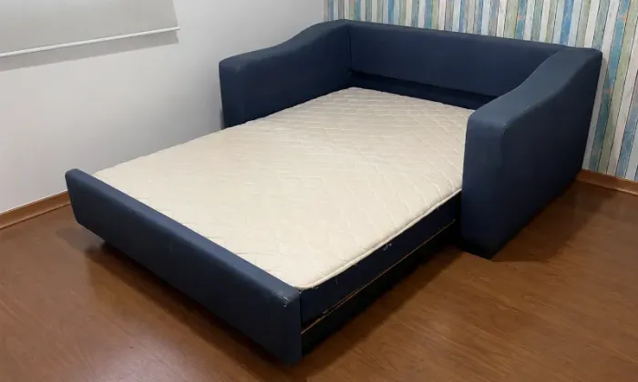 Sofá cama com colchão