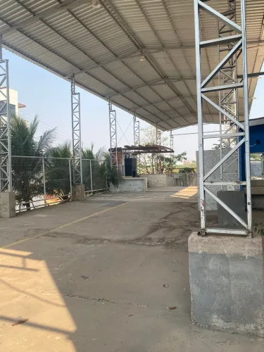 Venda de barracão na Av. das Torres