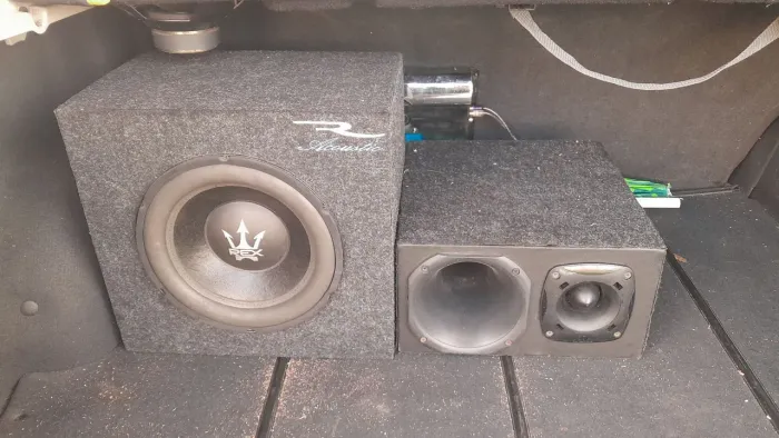 Som automotivo básico