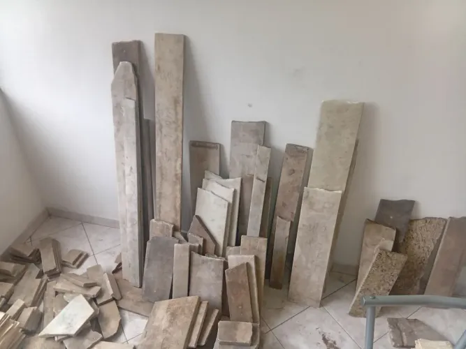 Lotes de mármores e pedaços tudo por 650,00