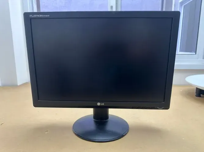Monitor LG Flatron grande 20 polegadas resolução 1440 x 900