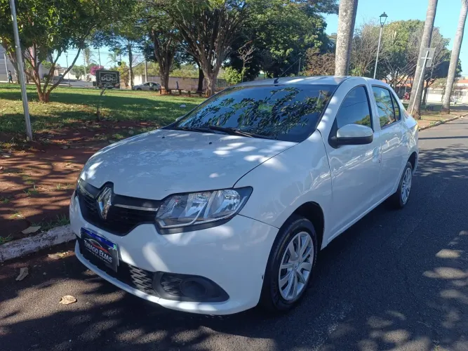 Renault Logan Expression Hi-flex 1.6 8V 4P 2017