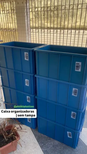 Caixa de plástico usada