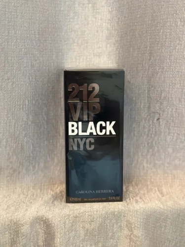 vip Black 212 Carolina Herera