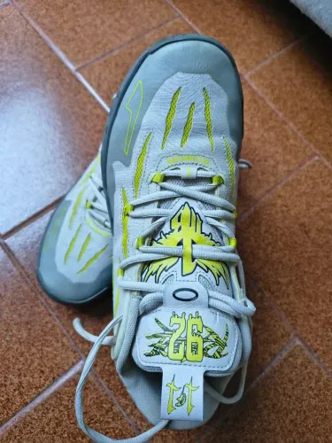 Vendo tênis da puma original. 
