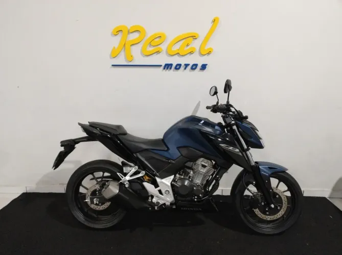 Honda CB 300F Twister Flex