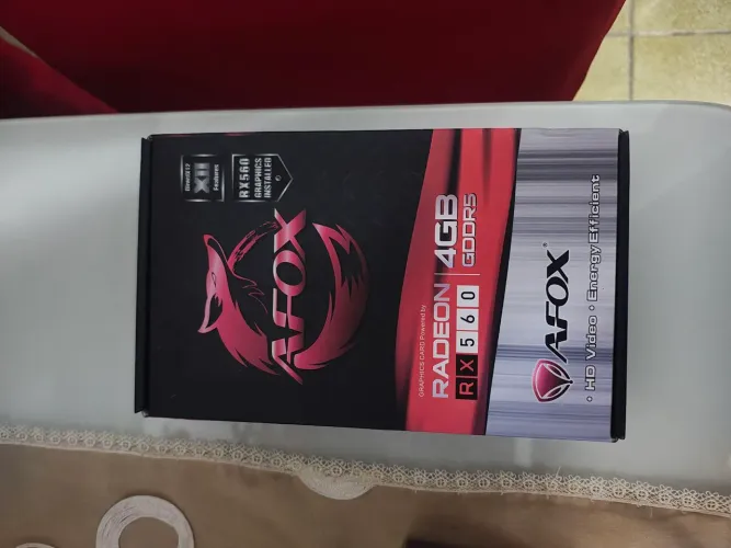Placa RX 560 4G + Fonte 550W + Fonte 600W