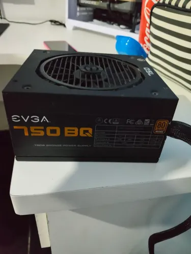 Fonte de energia para computador EVGA 750w