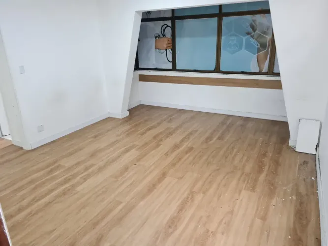 Sala comercial para locação anual, 44 m², centro do Guarujá - SP.