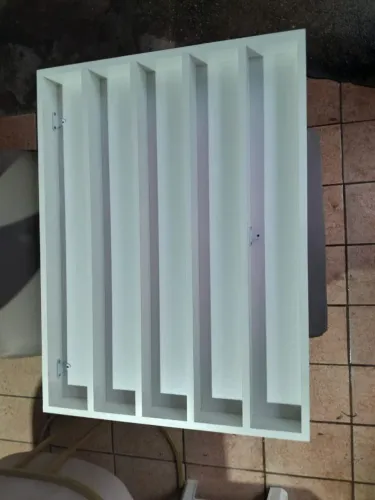 Expositor de esmaltes