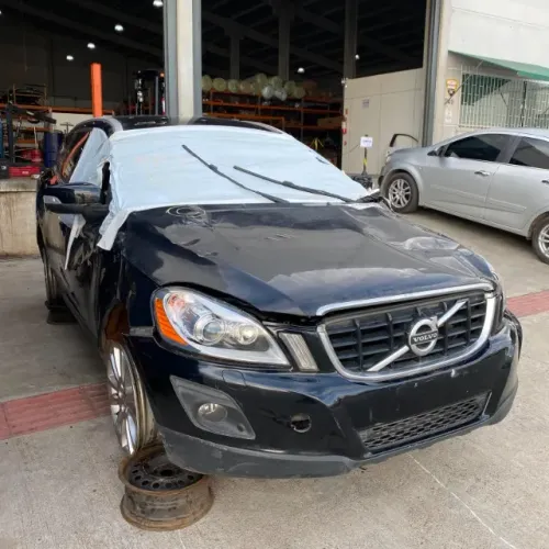 SUCATA Volvo XC60 T6 AWD 3.0 L6 Turbo Gasolina 285cv 2010