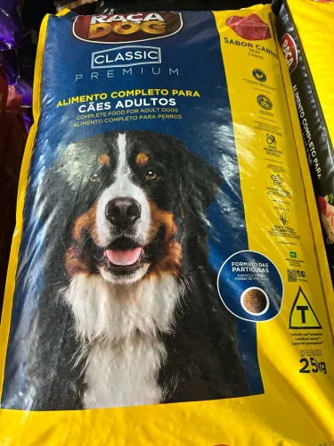 Ração Raça Dog Classic Premium 25kg - Cães Adultos Sabor Carne - R$ 131,90