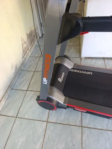 Esteira pra 140 kls com inclinação e blutuf