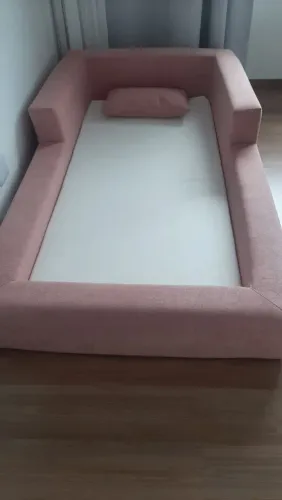 Cama montessoriana solteiro da Keiko com colchão