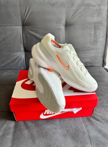 Tênis Nike Uplift Sc Masculino
