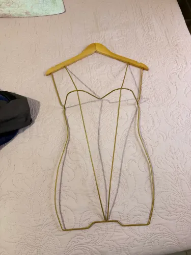 Cabide silhueta + maniquim 