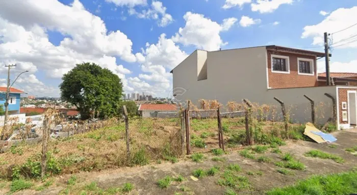 Terreno à venda em Campinas, Taquaral, com 330 m²