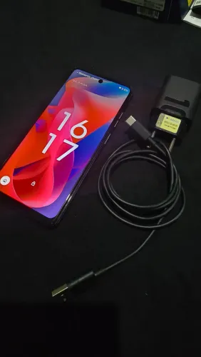 Moto G24 -  4GB 128GB Seminovo 