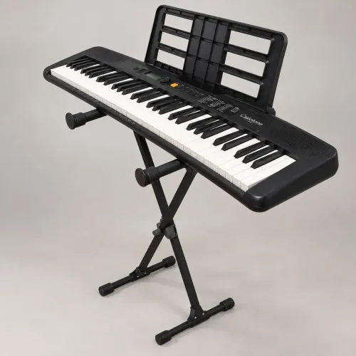Teclado Casio Casiotone com suporte