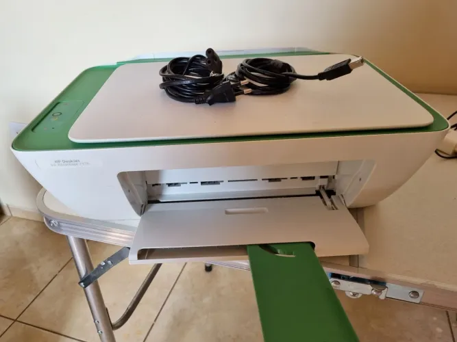 Vendo Impressora Deskjet Advantage 2376 