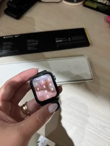 apple watch se 44mm space gray alu black