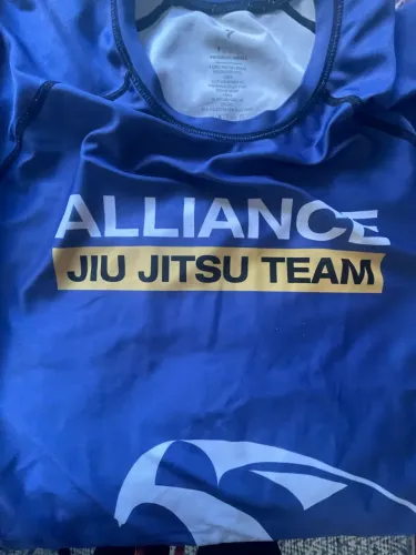 Rashguard azul alliance