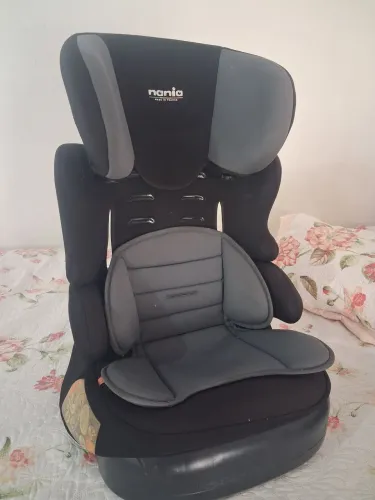 Cadeirinha de automóvel para criança