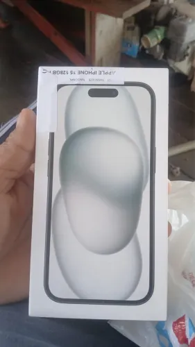 iPhone 15 normal