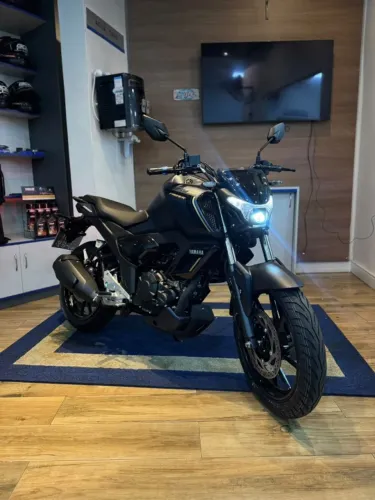 FZ15 Fazer 150 2027 connected 0km - **Entrada R$0,00**