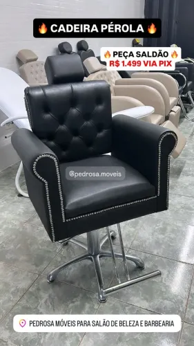Cadeira Capitonê com Tachinhas Hidráulica para Salão de Beleza Maquiagem Cabeleireiros