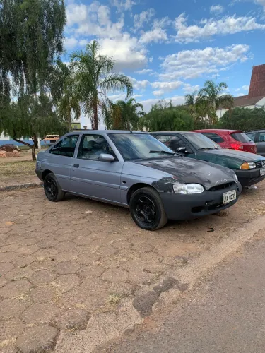 Ford Escort GL 1.8i 16V 3P 1998