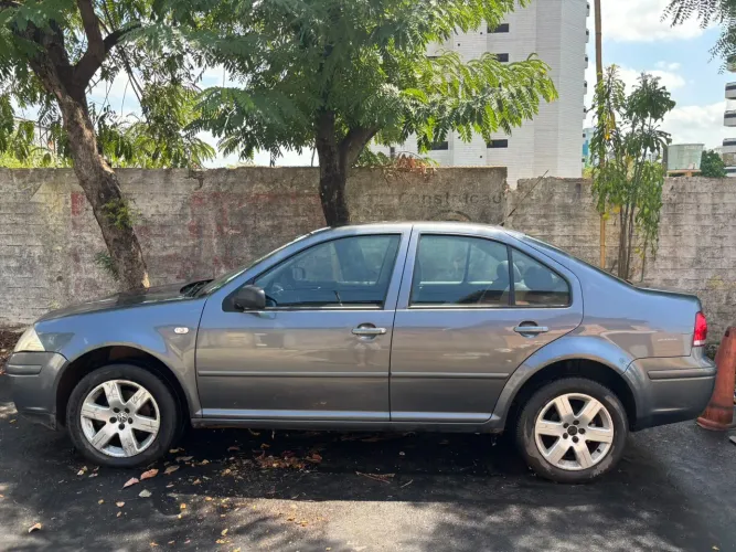 Volkswagen Bora 2.0/ 2.0 Flex 8V Aut. 2009