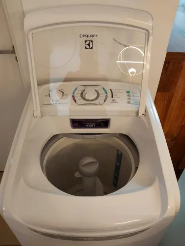 LAVADORA ELECTROLUX 8KG IMPECÁVEL 220v