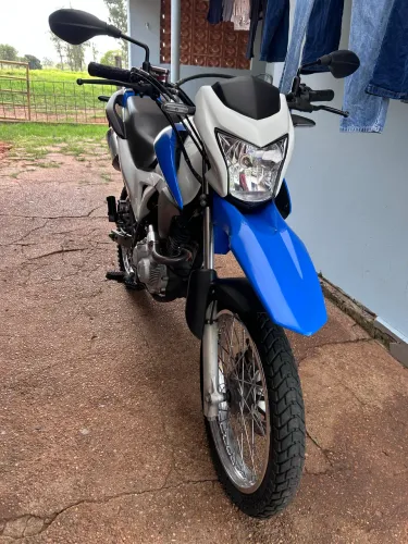 Bros 160, a mais completa 2017 