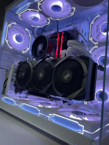 Placa de vídeo RTX 3070 Ti MSI Ventus 3X 8G OC