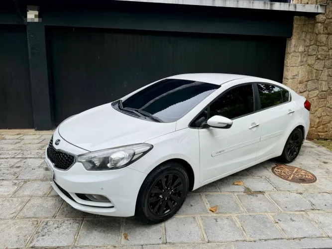 Kia Motors Cerato 1.6 16V Flex Aut. 2015